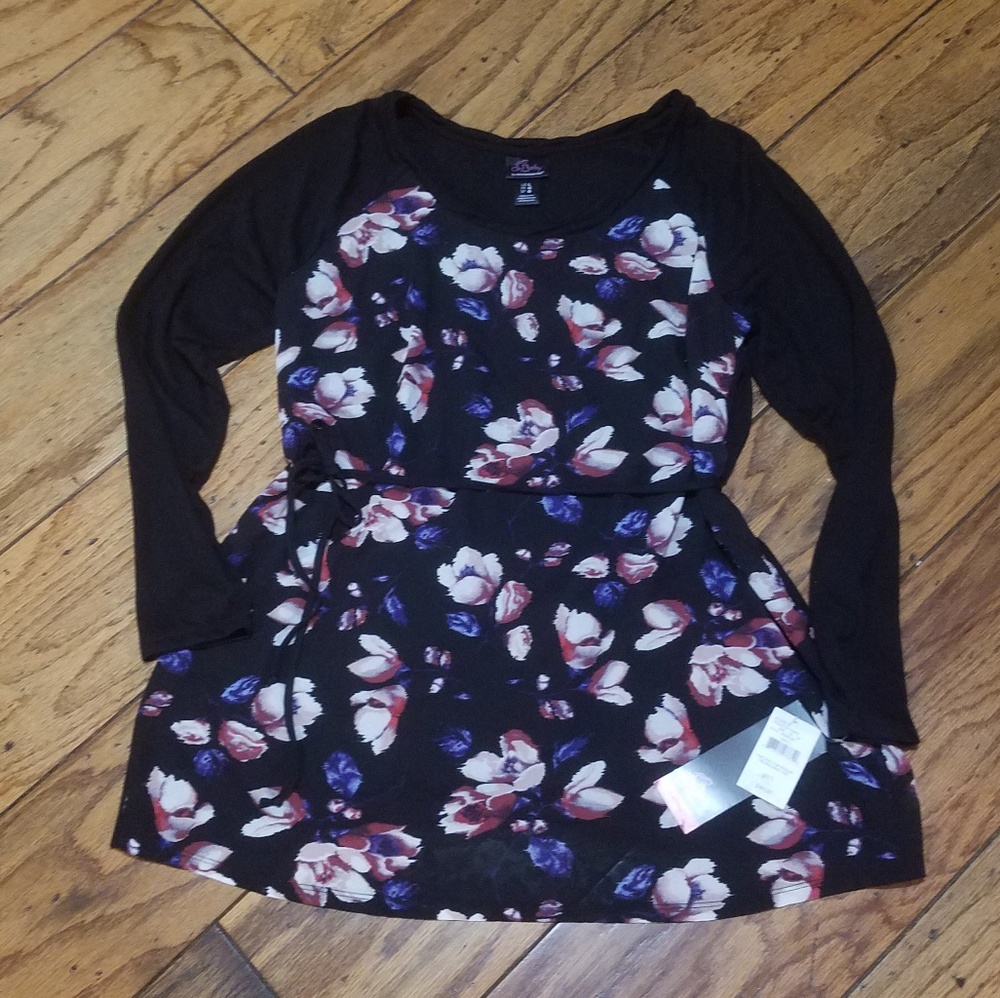 💕NWT💕Oh baby by motherhood blouse